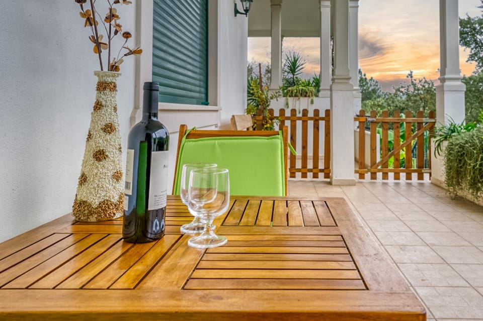 Patio, Balcony/Terrace, Dining area