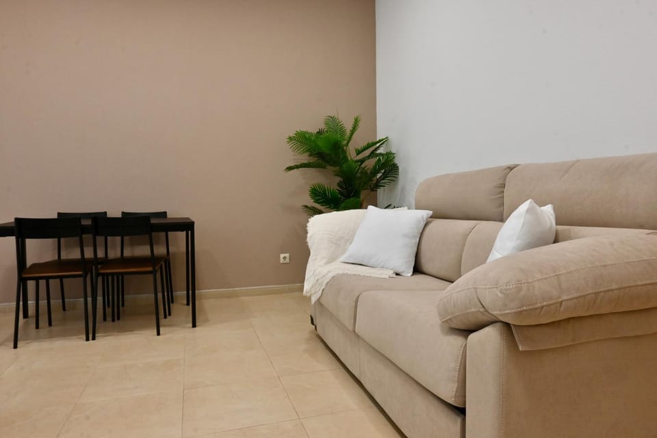 For You Rentals Acogedor Apartamento TEMPORAL de 1 Dormitorio y Salón, a Pasos de Gran Vía DIN133D Apartment in Centro