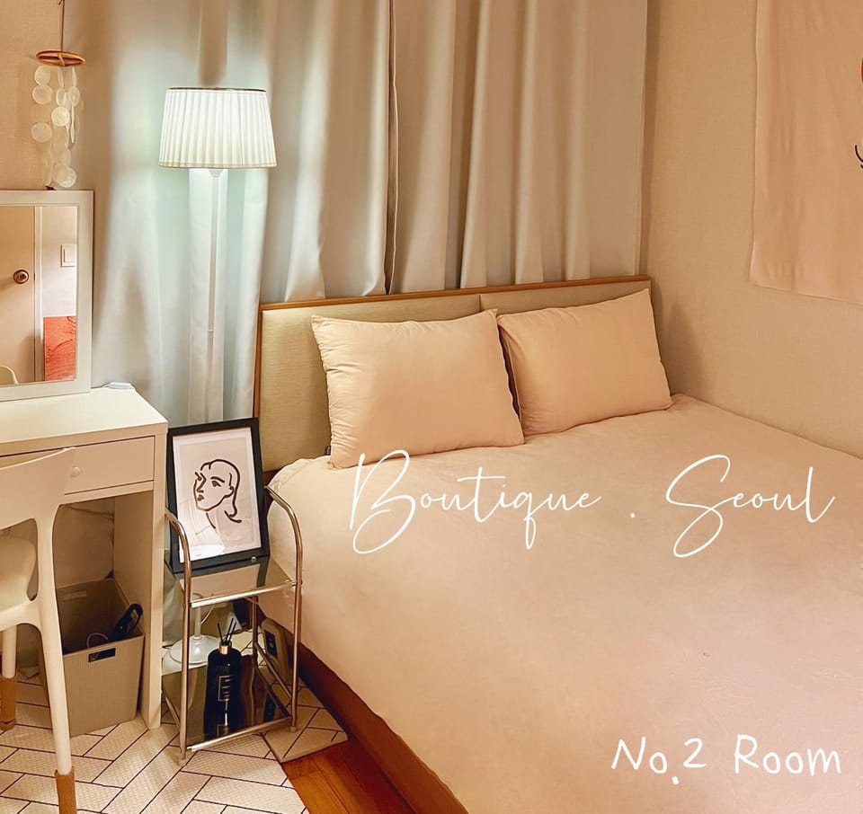 Bed, Children play ground, Photo of the whole room, Decorative detail, Decorative detail, Bedroom, Text overlay, children, children, children, young children, young children, young children, older children, older children, older children, group of guests, group of guests, group of guests, Family, Family, Family