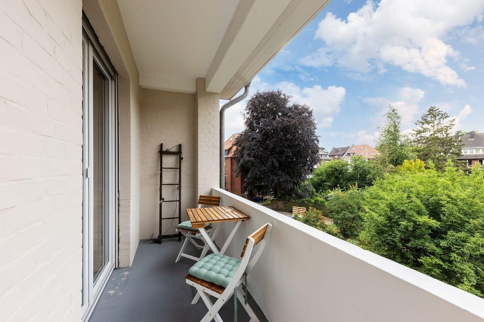View (from property/room), Balcony/Terrace, Garden view