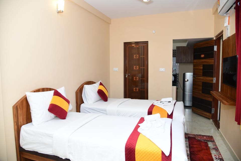 1 RK AC Room with Open Terrace Manyata Tech Park Apartment in Bengaluru