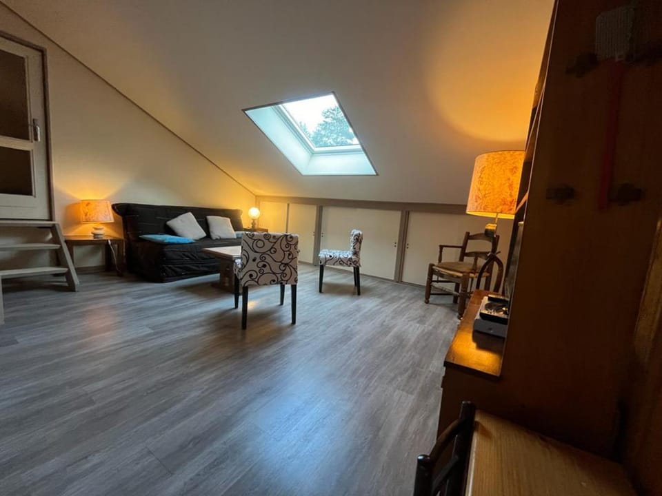 Communal lounge/ TV room, Living room