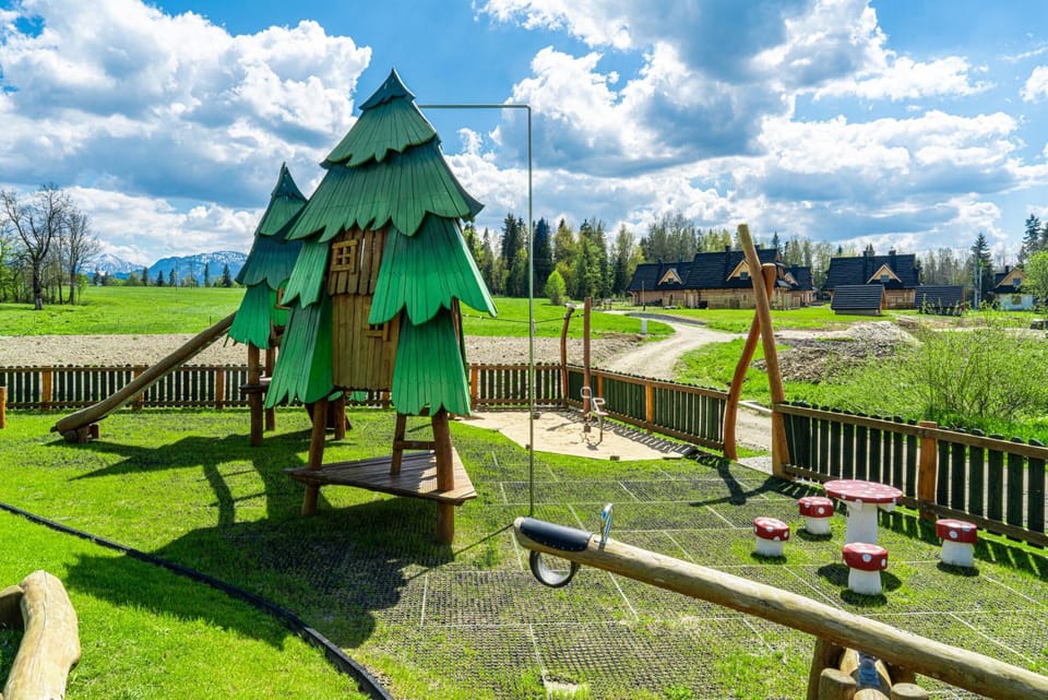 Jagodowa Osada - domki z balią z hydromasażem blisko term Chalet in Lesser Poland Voivodeship