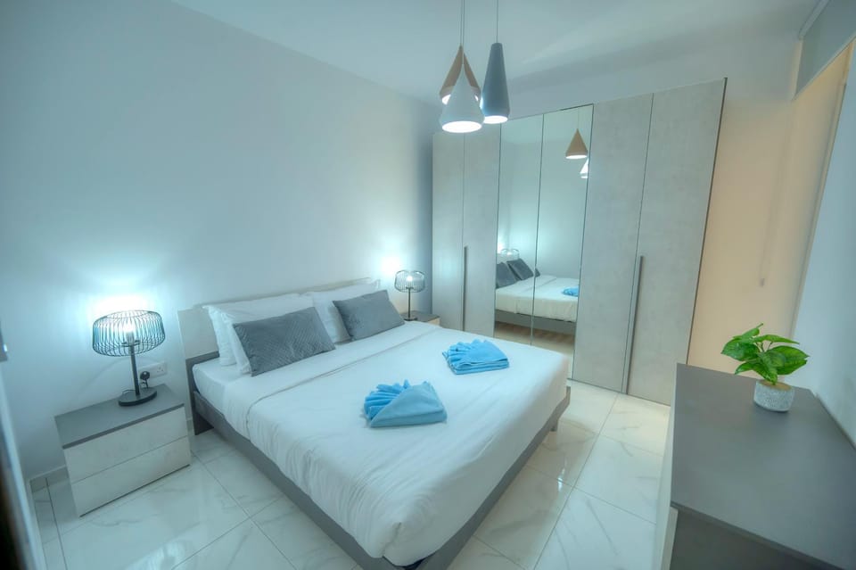 Spacious and cozy 1 bedroom near seafront PCAL1-1 Apartment in Sliema