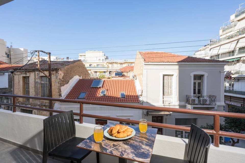 View (from property/room), Balcony/Terrace, Balcony/Terrace, Seating area, Food, City view