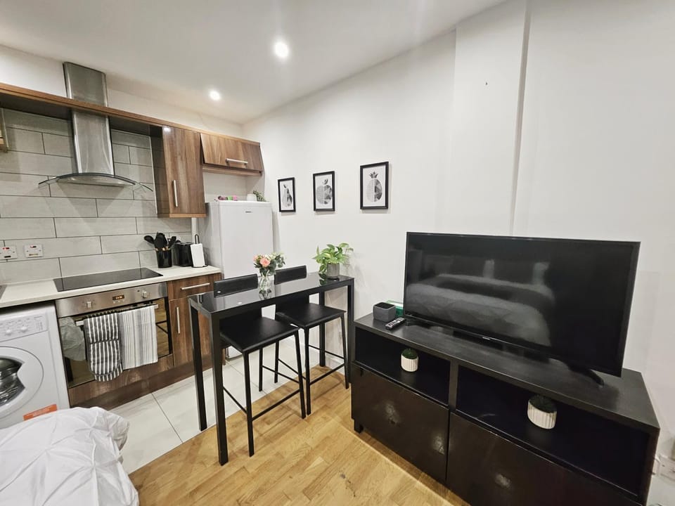 GDY0 - The Green Dragon Apartment Apartment in London
