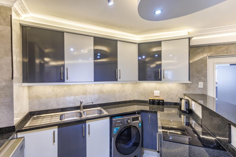 Umhlanga Oasis - 3 bed 2 bath Apartment - By Pahlavi Properties Apartment in Umhlanga