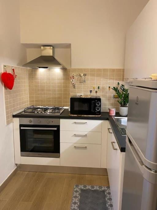 Kitchen or kitchenette, minibar, pet friendly, stove, toaster