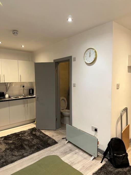 Modern studio flat in Romford Apartment in Romford