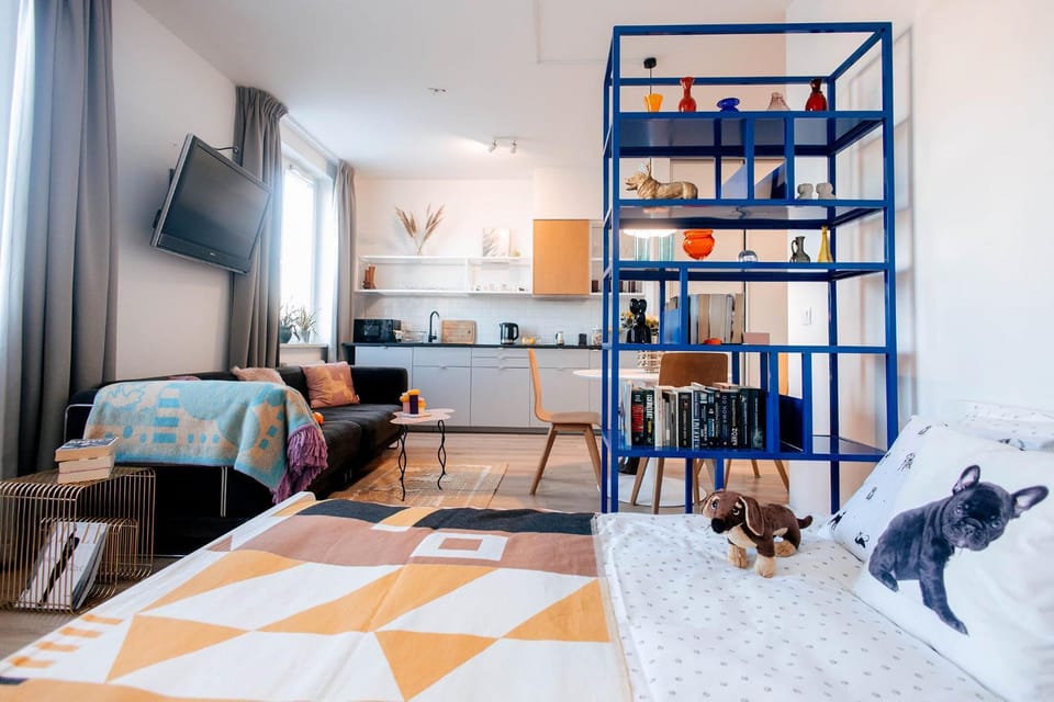 Bed, TV and multimedia, Kitchen or kitchenette, Living room, Photo of the whole room, Seating area, Dining area, Bedroom, minibar
