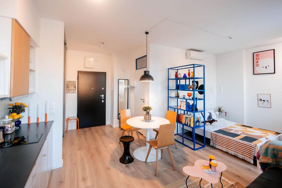 Bed, Kitchen or kitchenette, Living room, Photo of the whole room, Seating area, Dining area, Bedroom, wardrobe, air conditioner