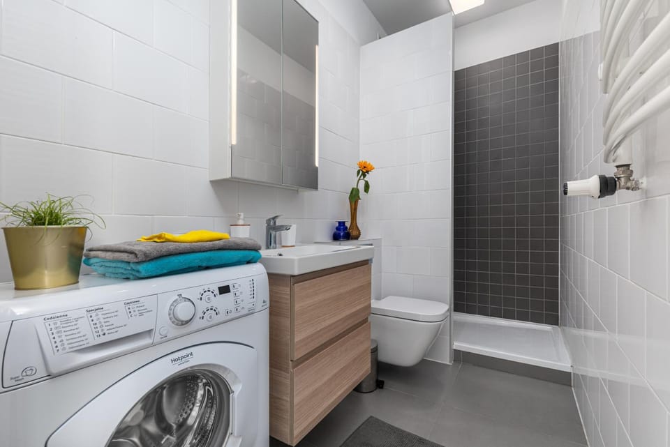 Bathroom, towels, washing machine, dryer