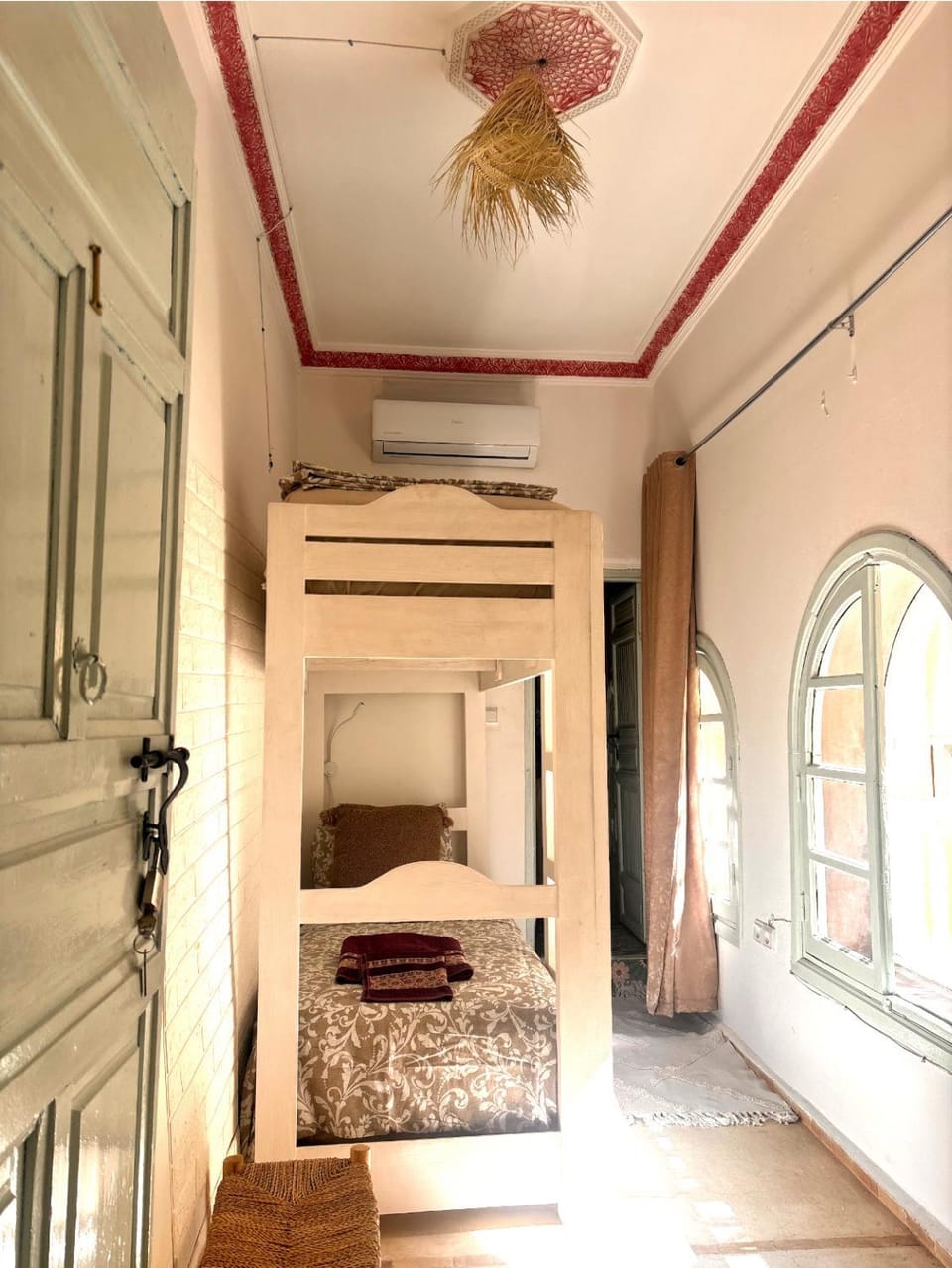 Bed, Bedroom, bunk bed, internet, air conditioner