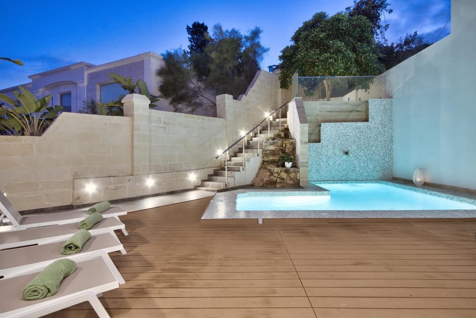 Pool view, Swimming pool