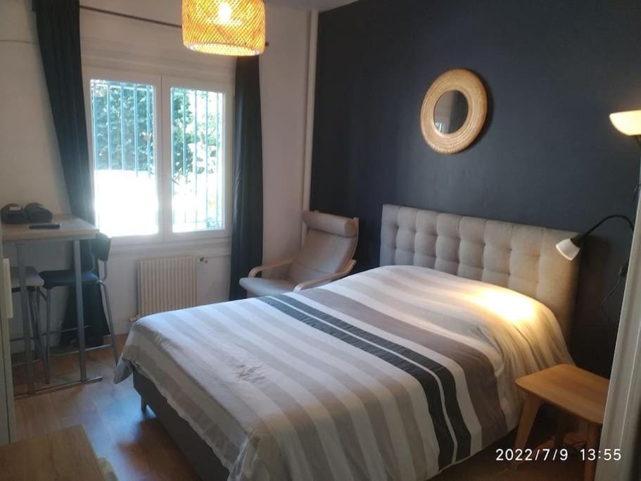 Studio hypercentre Quai de Seine Apartment in Rouen