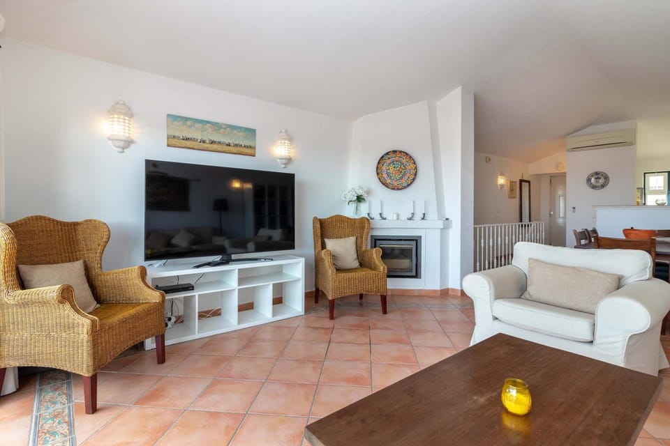 Townhouse nº30 with fantastic sea views House in Ferragudo