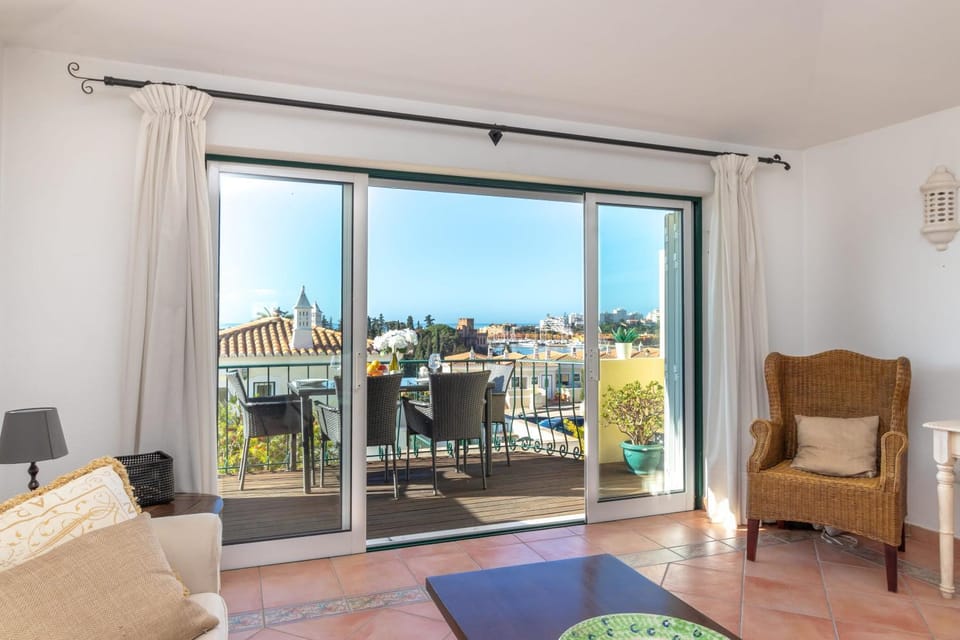 Townhouse nº30 with fantastic sea views House in Ferragudo