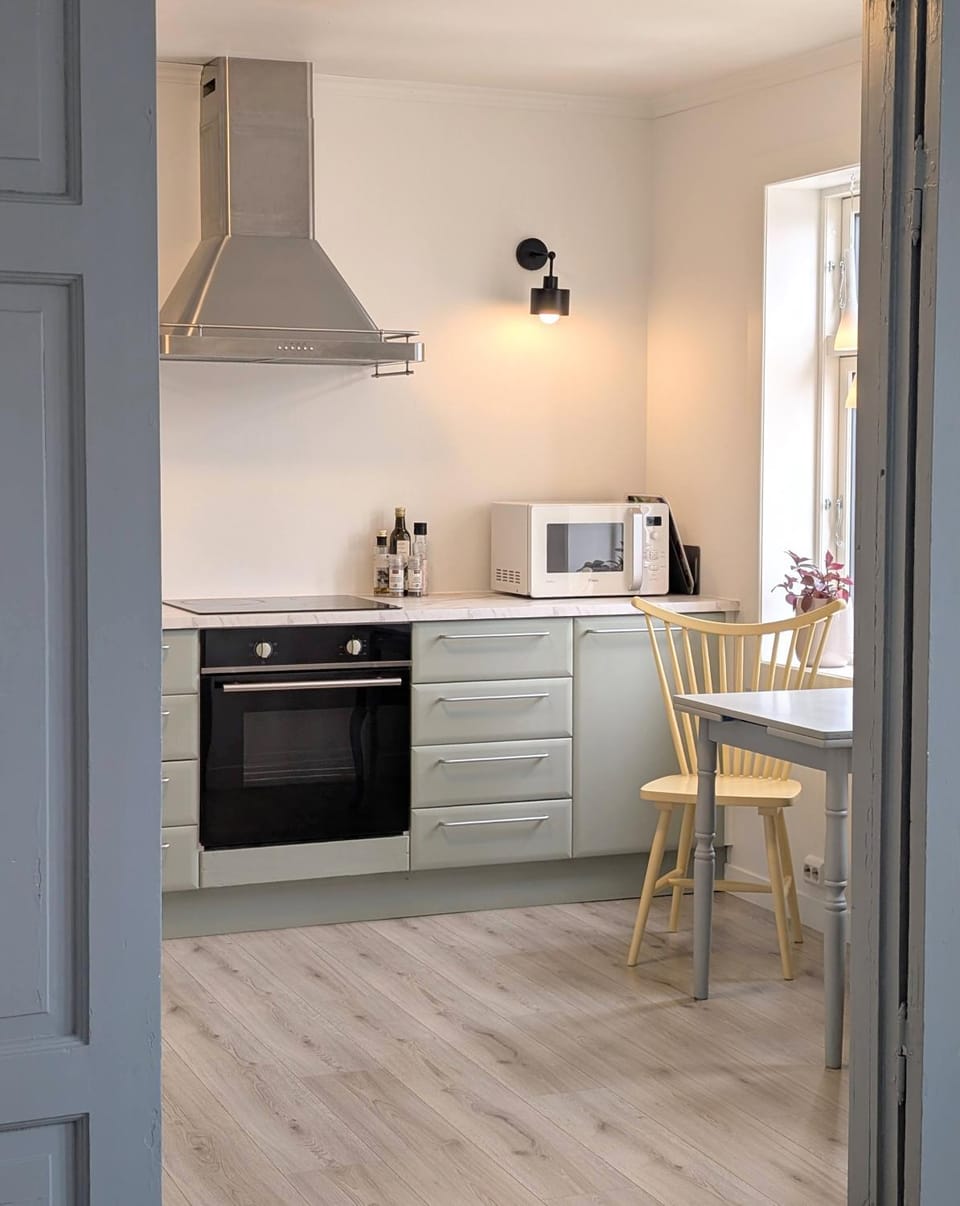 Bellahuset - Charming House in Ulsteinvik city centre House in Vestland