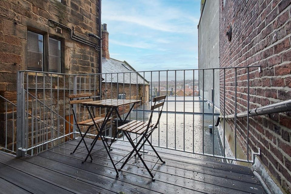 Property building, Balcony/Terrace