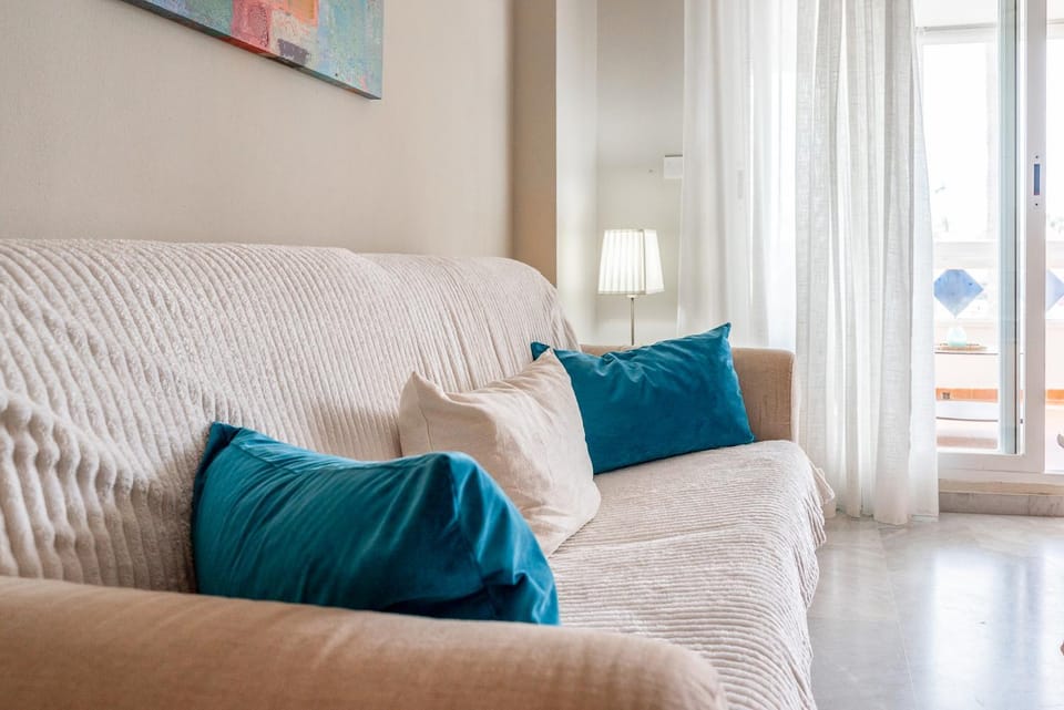 OleHolidays Napoleón 1 junto a Alicate Playa Apartment in Marbella