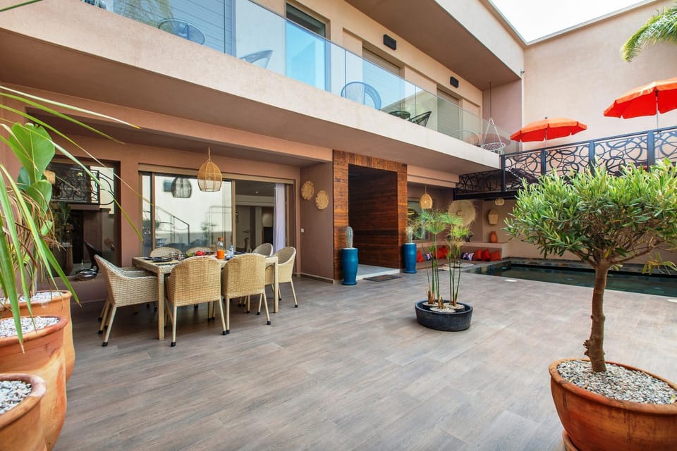 Patio, Day, Garden, View (from property/room), Balcony/Terrace, Living room, Seating area, Garden view