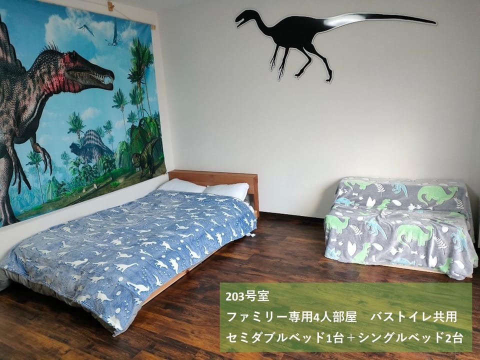 Bed, Photo of the whole room, Bedroom, pet friendly, air conditioner