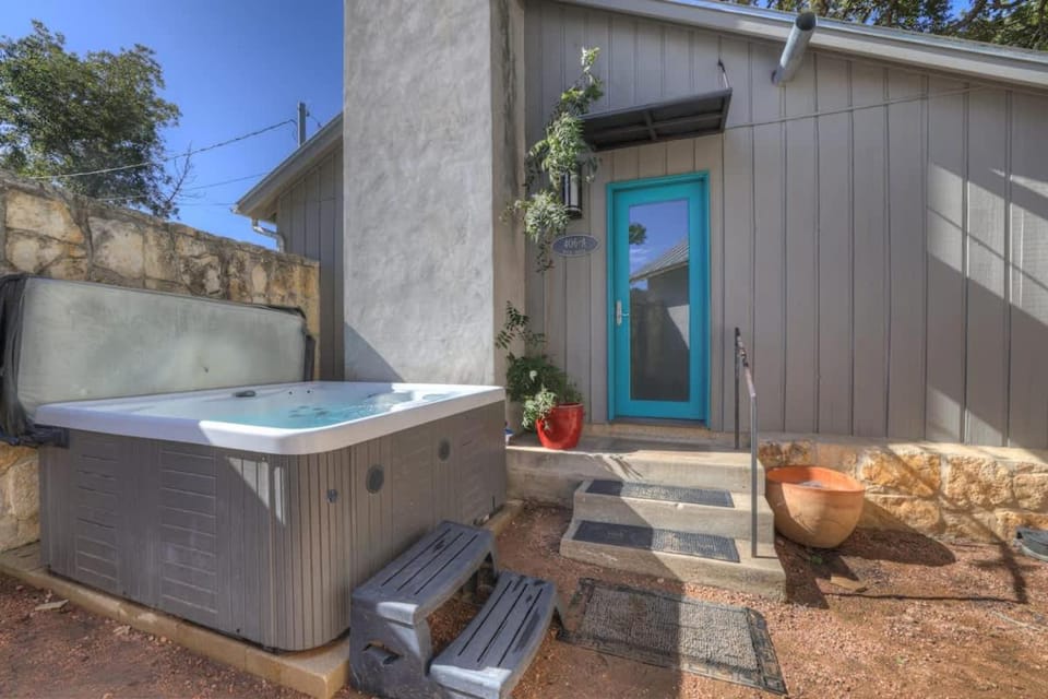 Bathroom, Bath