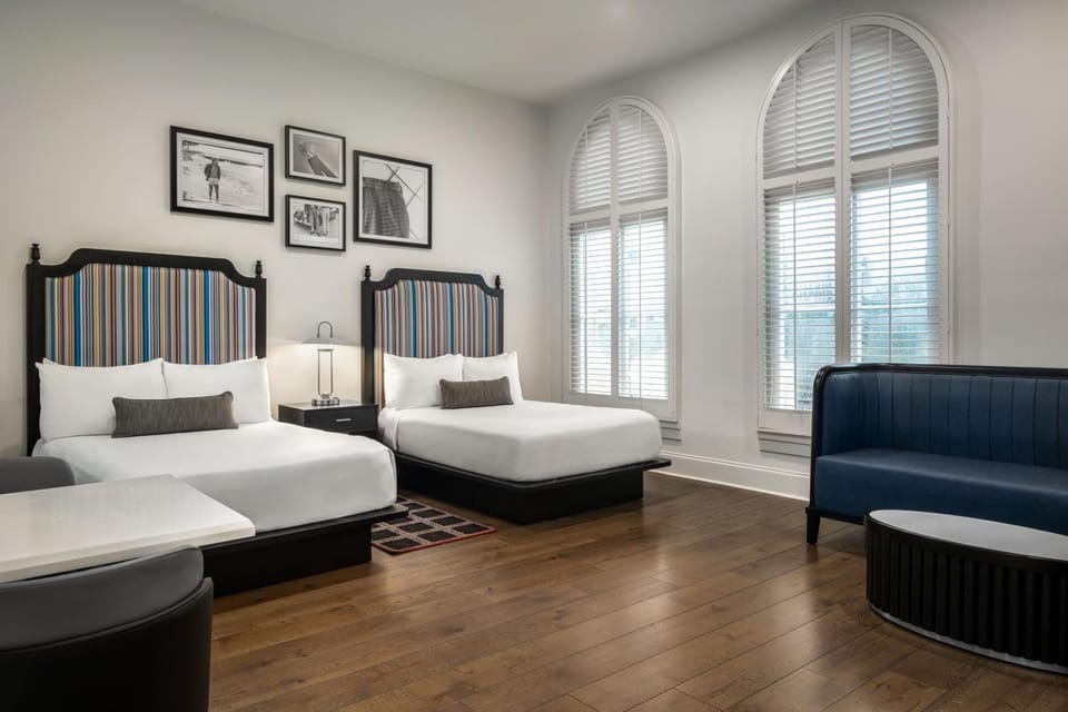 Bed, Seating area, Bedroom