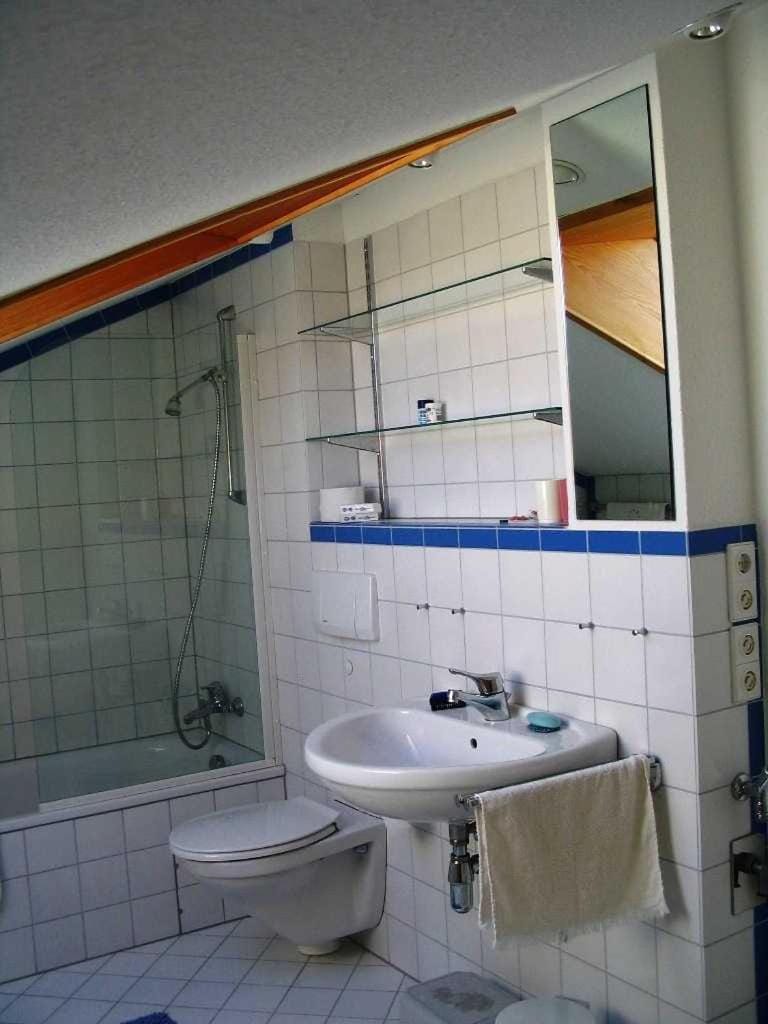 Toilet, Bathroom, Bath, towels
