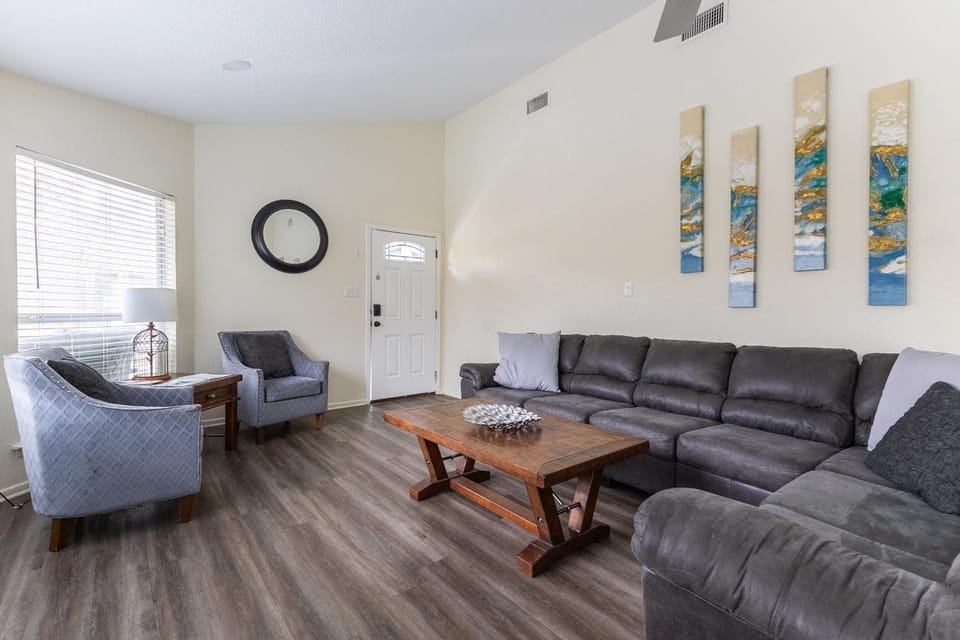 Communal lounge/ TV room, Living room