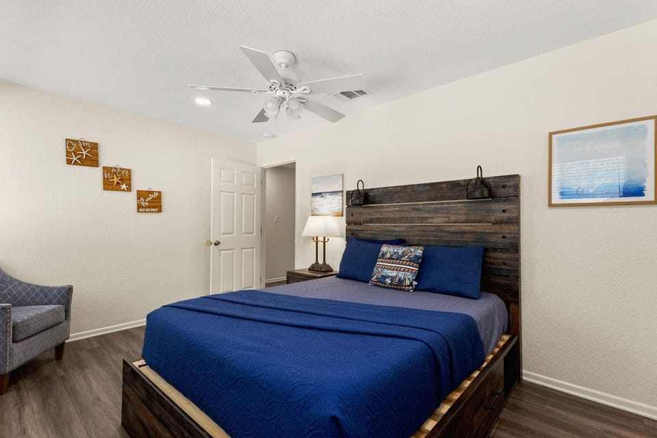 Bed, Bedroom