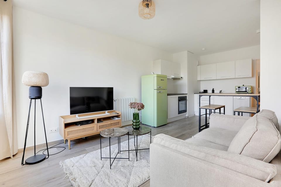 TV and multimedia, Coffee/tea facilities, Dining area, dishwasher, minibar, pet friendly, kitchen