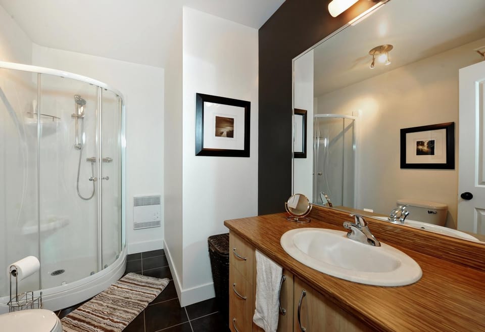9018 Chemin des Alpages Chalet in Quebec