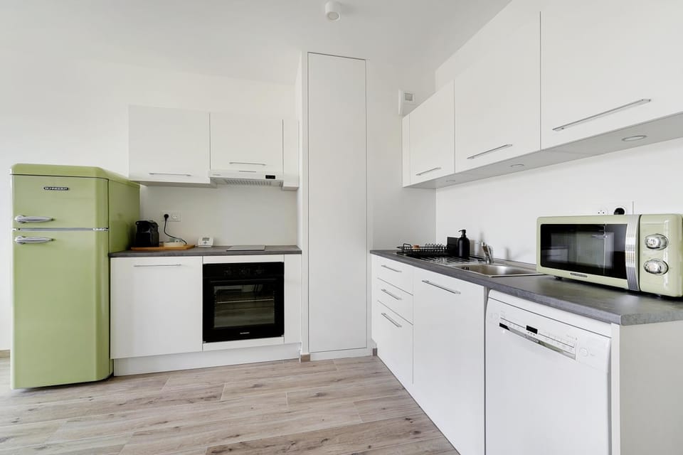 Coffee/tea facilities, minibar, pet friendly, stove, kitchen