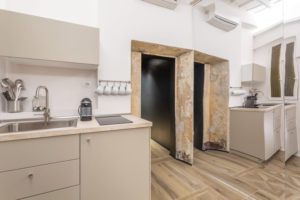 Kitchen or kitchenette