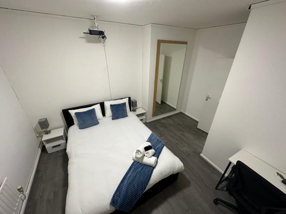 Unique Double Bedroom Apartment in London Borough of Hackney
