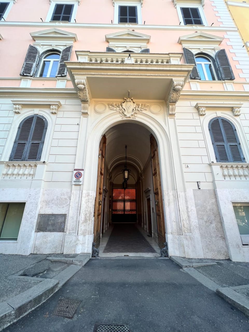 Property building, Facade/entrance