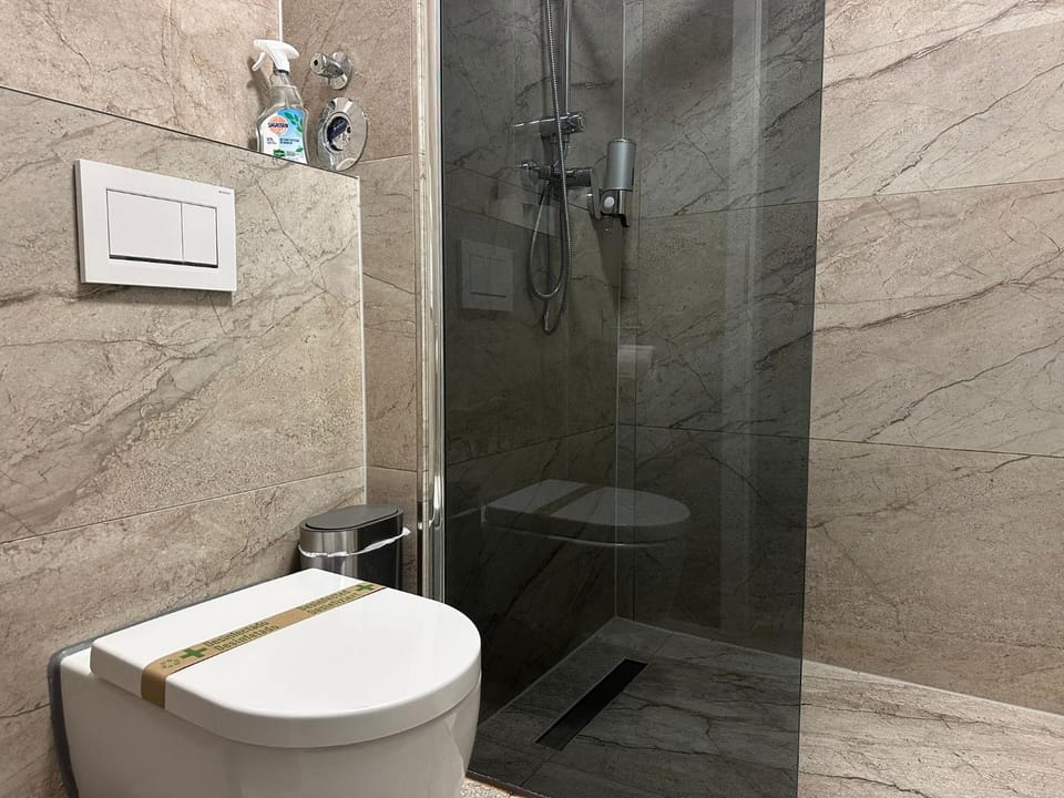 Shower, Toilet, Bathroom