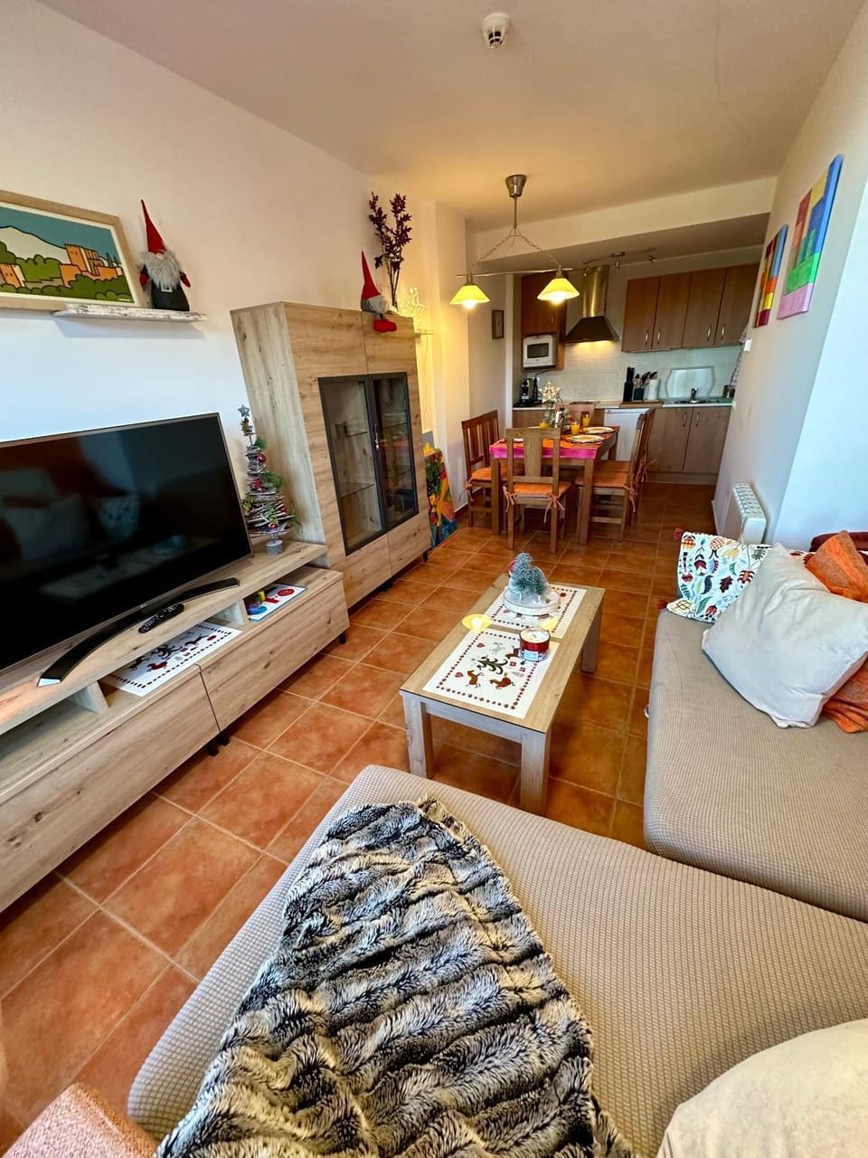 Communal lounge/ TV room, Living room, Seating area