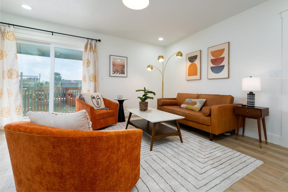 Living room, Seating area