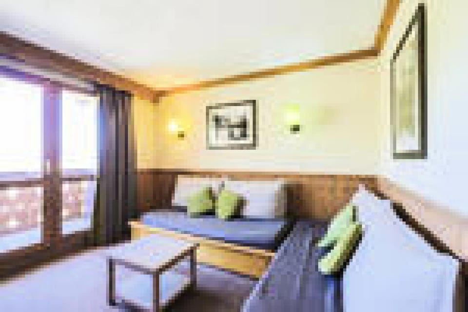 Bed, kitchen