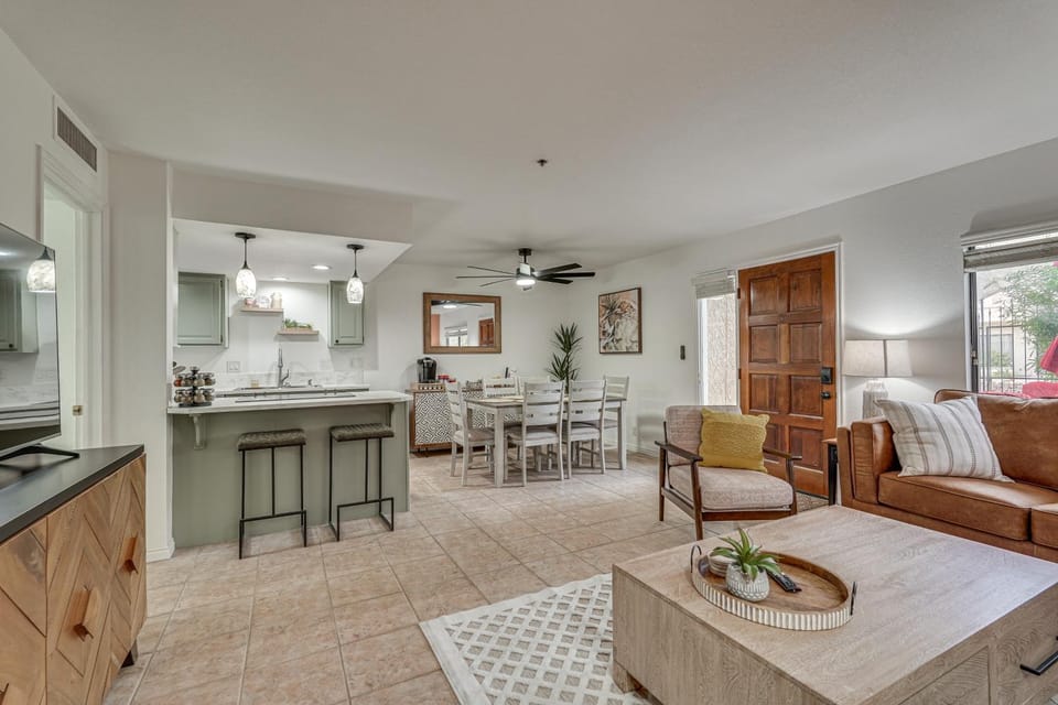 1 Mi to Boat Ramp: Lake Havasu City Condo w/ Patio House in Lake Havasu City