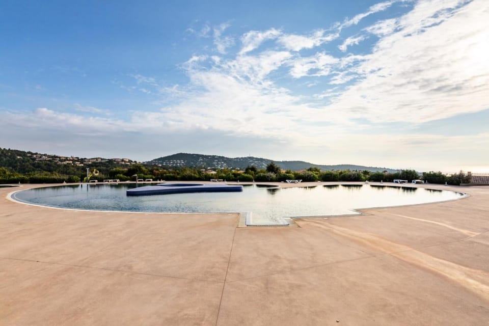 Beach, Lake view