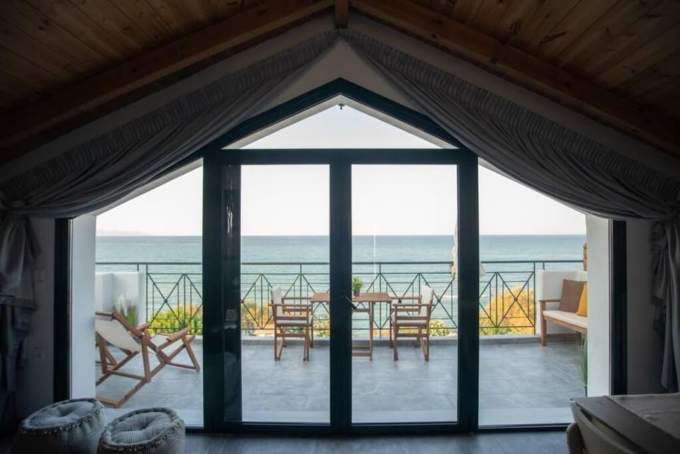 Μare Νostrum 3 - the loft House in Zakynthos, Greece