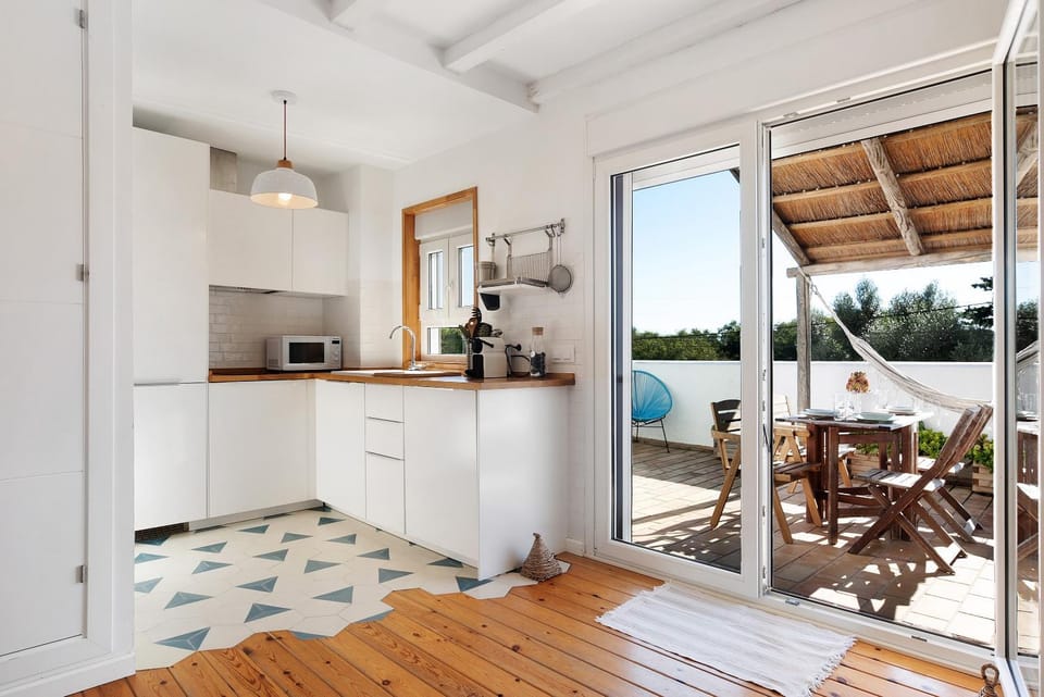 Property building, Kitchen or kitchenette, Living room
