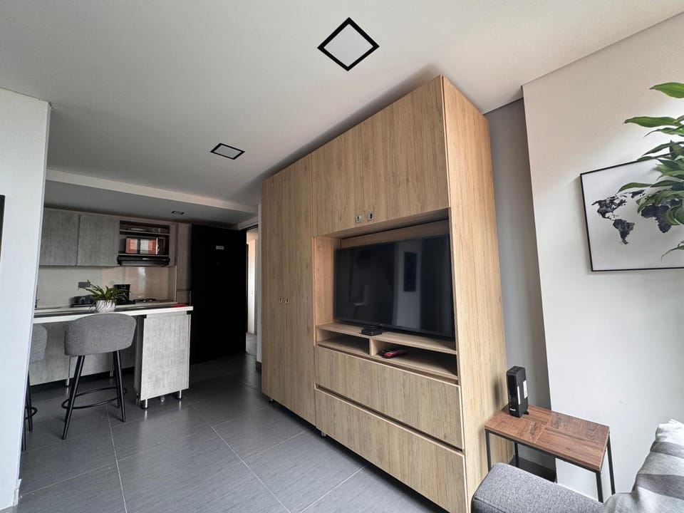 Espectacular apt moderno en el poblado by Hoost Apartment in Medellin