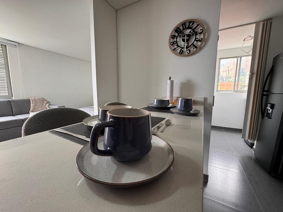 Espectacular apt moderno en el poblado by Hoost Apartment in Medellin