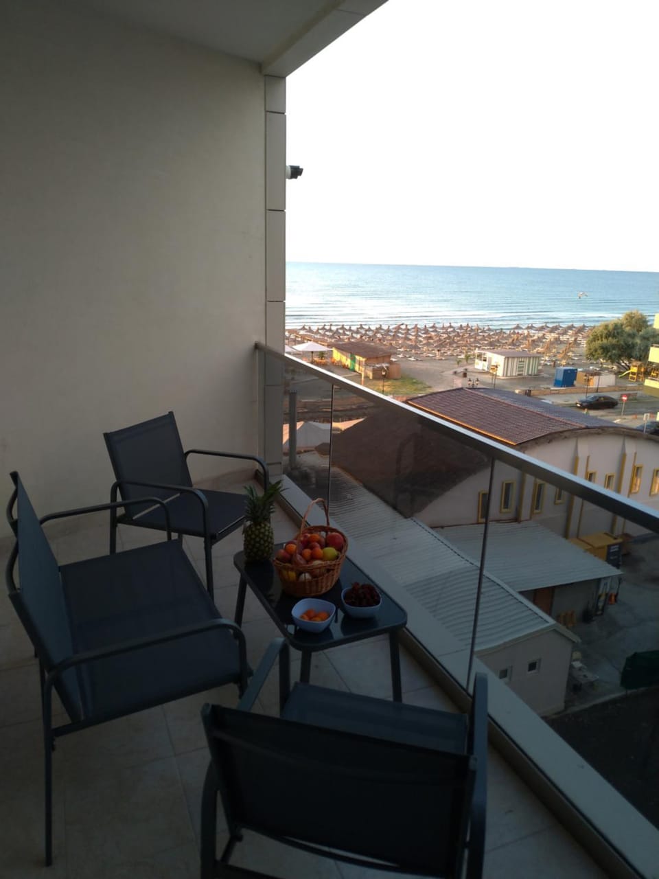 Natural landscape, View (from property/room), Balcony/Terrace, Seating area, Dining area, Sea view