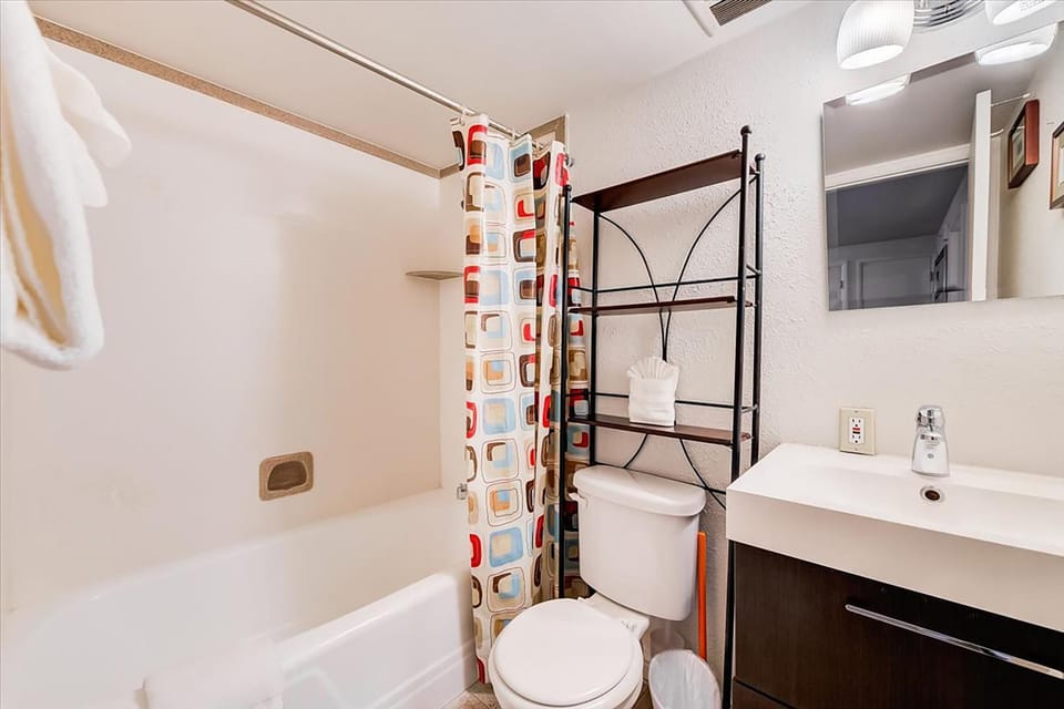 Toilet, Bathroom, Bath