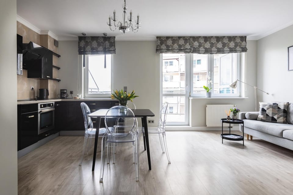 Kitchen or kitchenette, Living room, Dining area